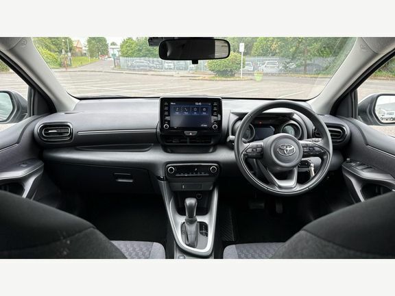 Toyota Yaris Design RV73XHY Silver #6