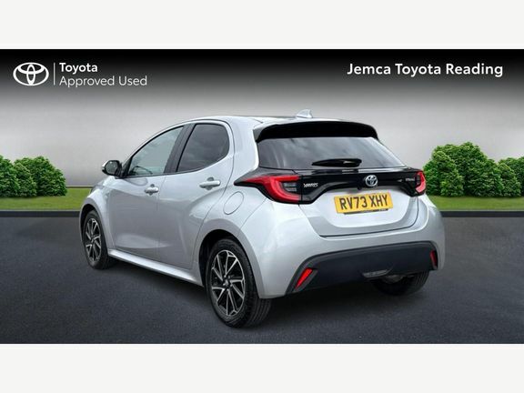 Toyota Yaris Design RV73XHY Silver #4