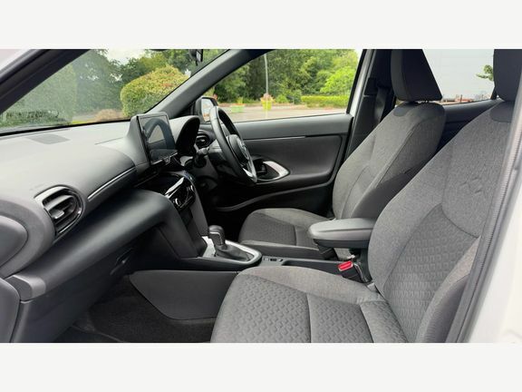 Toyota Yaris Cross Design Fwd Tech Pack RF72FZH White #5