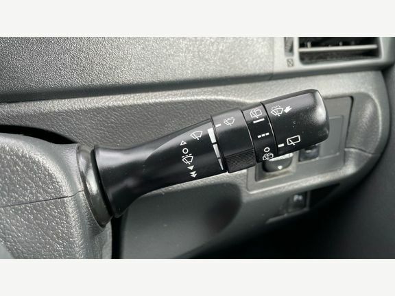 Toyota Verso Mpv Silver #25