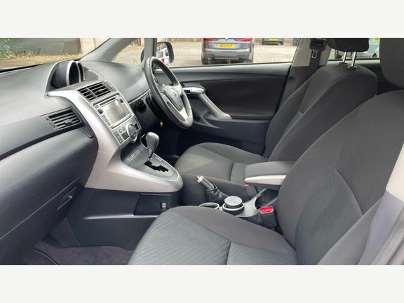 Toyota Verso Tr 1.8Cvt Pro Eu5 Black #5