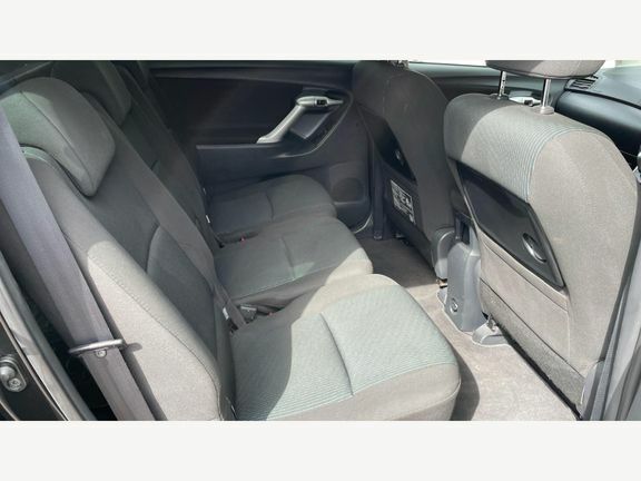 Toyota Verso Mpv Silver #8