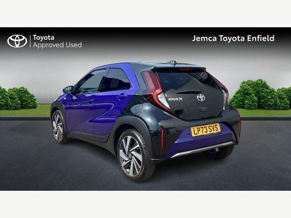 Toyota Aygo X Exclusive Automatic LP73SVS Blue #4