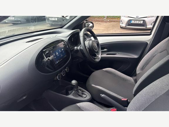 Toyota Aygo X Pure Automatic LV75EYR White #5