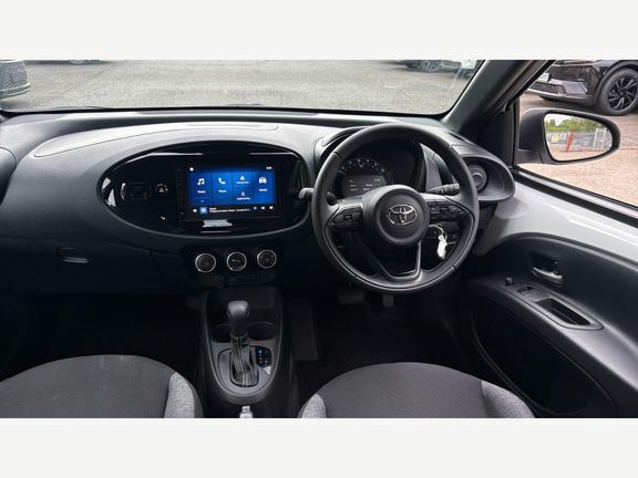 Toyota Aygo X Pure Automatic LV75EYR White #6