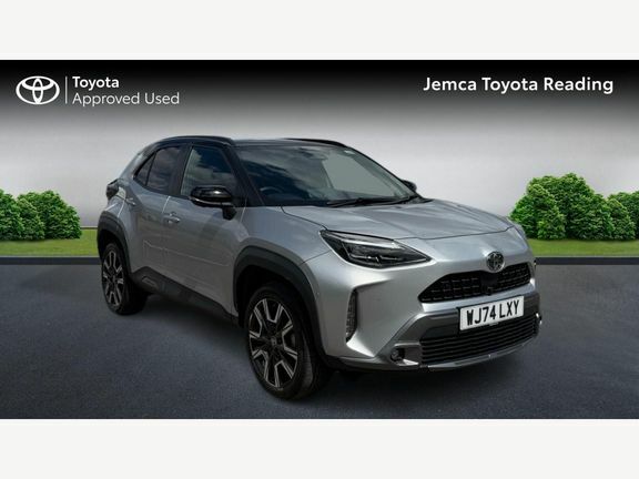 Toyota Yaris Cross Premiere Fwd Pan Roof WJ74LXY Silver