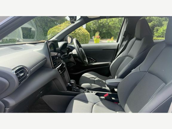 Toyota Yaris Cross Premiere Fwd Pan Roof WJ74LXY Silver #5