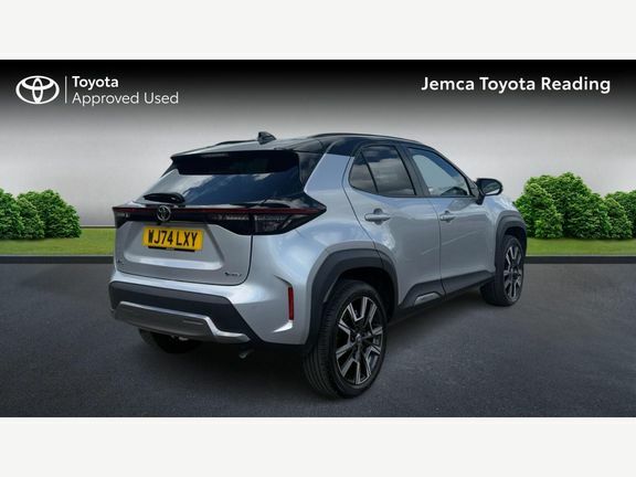 Toyota Yaris Cross Premiere Fwd Pan Roof WJ74LXY Silver #2
