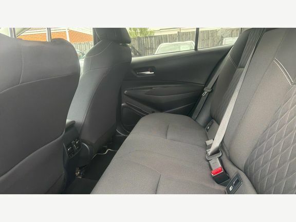 Toyota Corolla 1.8 Vvt-i Hybrid Design Cvt Black #15