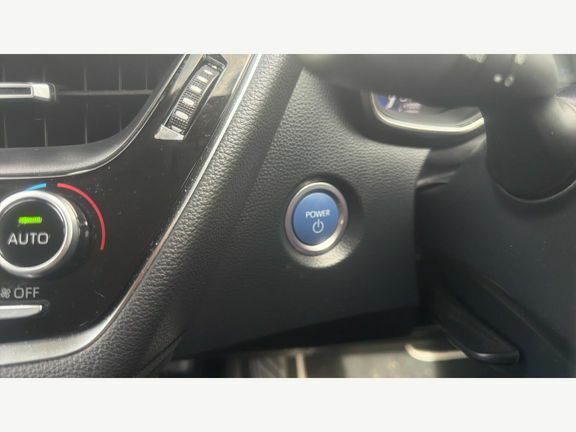 Toyota Corolla 1.8 Vvt-i Hybrid Design Cvt Black #16