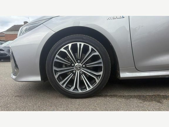 Toyota Corolla 1.8 Vvt-i Hybrid Design Cvt Black #24