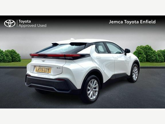Toyota C-Hr Icon 1.8 Fwd Hv White #2