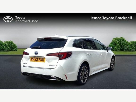 Toyota Corolla Design 1.8 Ts Pan White #2