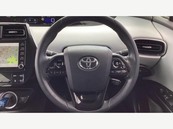 Toyota Prius+ Business Edition Plus White #10