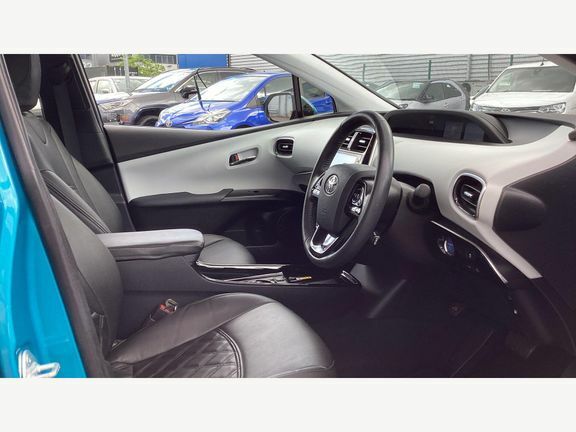 Toyota Prius+ Business Edition Plus White #12