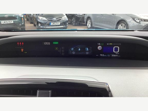 Toyota Prius+ Business Edition Plus White #11