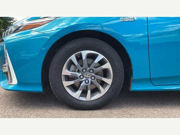 Toyota Prius+ Business Edition Plus White #21