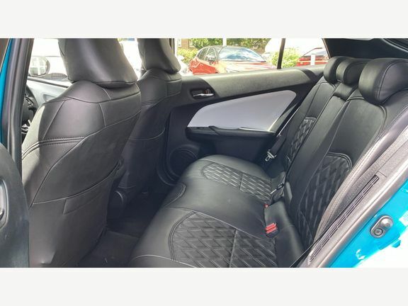 Toyota Prius+ Business Edition Plus White #14
