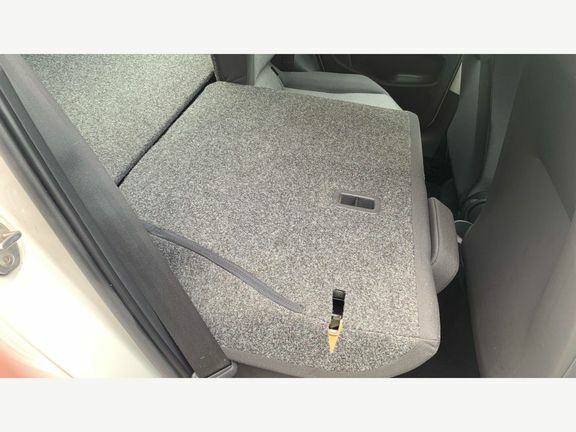 Volkswagen Up Move Up White #18