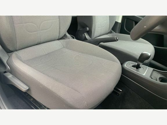 Volkswagen Up Move Up White #17