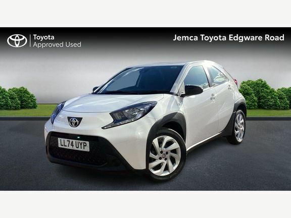 Toyota Aygo X Pure Automatic LL74UYP White #3