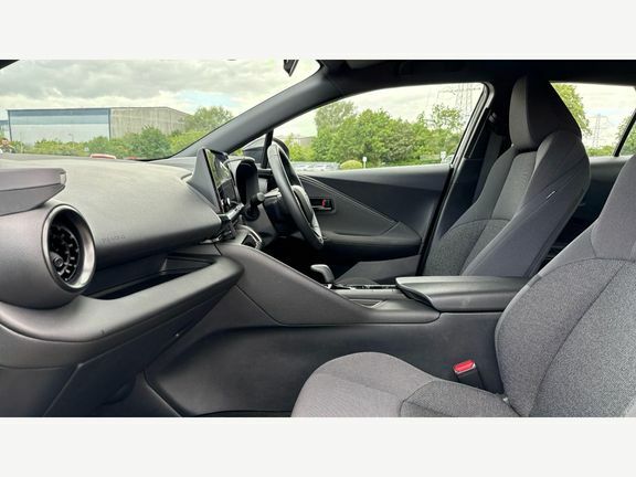 Toyota C-Hr 1.8 Vvt-h Icon Cvt Euro 6 Ss Black #5