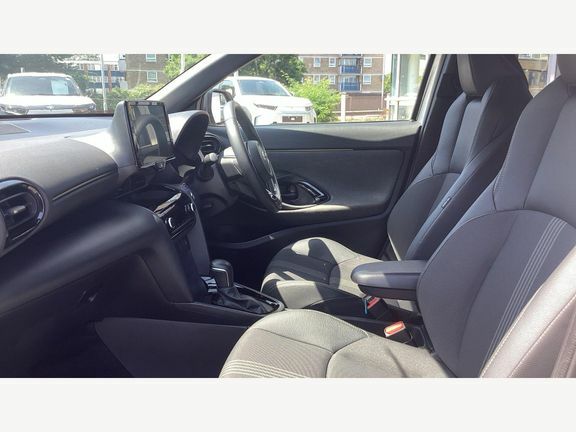 Toyota Yaris Cross Yaris Cross Dynamic Fwd Silver #5