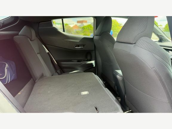 Toyota C-Hr Dynamic Blue #18