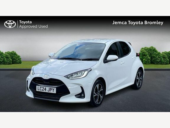 Toyota Yaris Design White #3