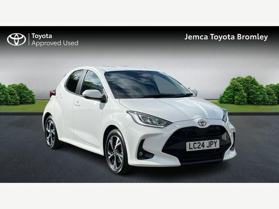 Toyota Yaris Design White