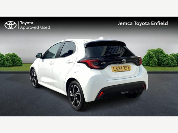 Toyota Yaris Design White #4
