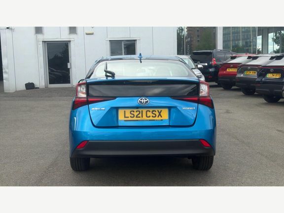 Toyota Prius Saloon Silver #24