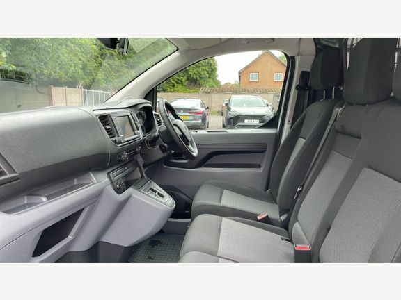 Toyota PROACE Icon L1 Ev 50Kw 11Kw 1.2T White #5