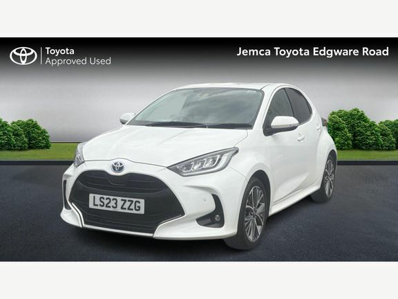Toyota Yaris Excel White #3