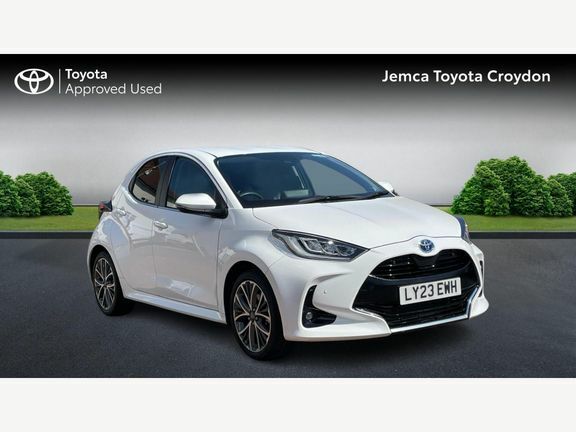 Toyota Yaris Excel White