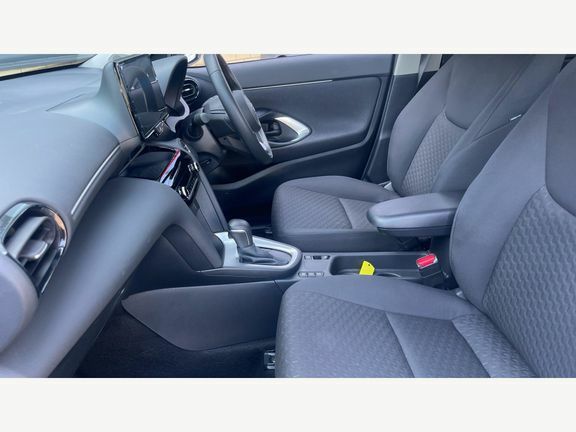 Toyota Yaris Cross Icon Fwd LF74NMU White #5