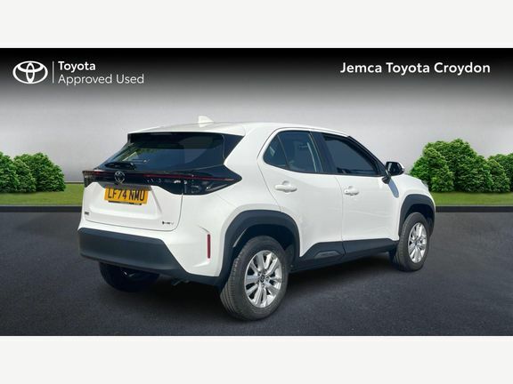 Toyota Yaris Cross Icon Fwd LF74NMU White #2