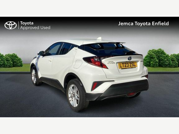 Toyota C-Hr Icon 1.8 White #4