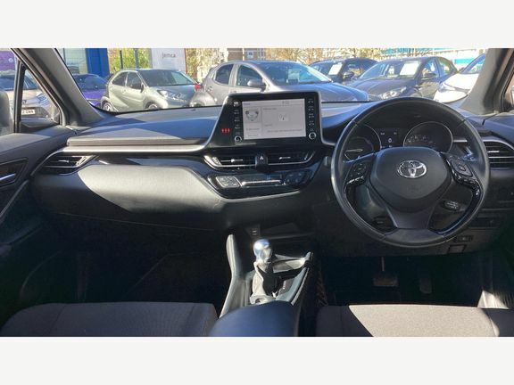 Toyota C-Hr Icon 1.8 White #6