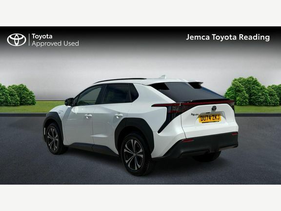 Toyota bZ4X Motion Fwd White #4