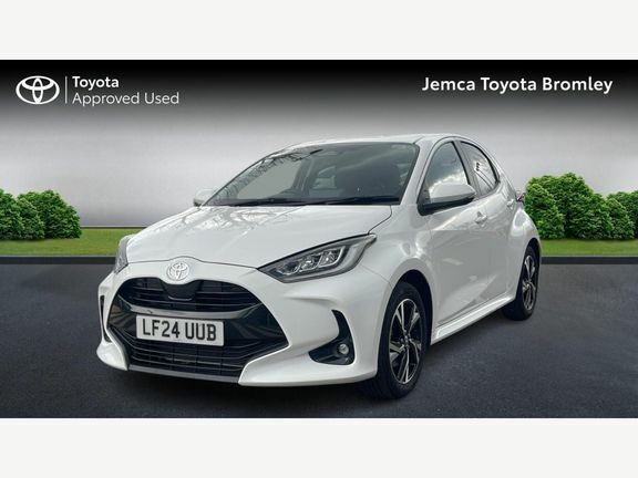 Toyota Yaris Design LF24UUB White #3