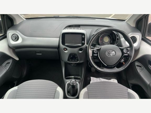 Toyota Aygo X X-plore M White #6