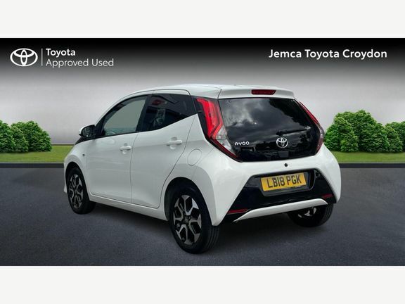 Toyota Aygo X X-plore M White #4