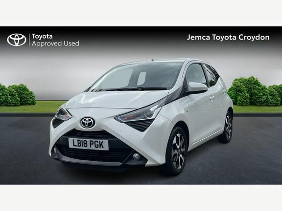 Toyota Aygo X X-plore M White #3