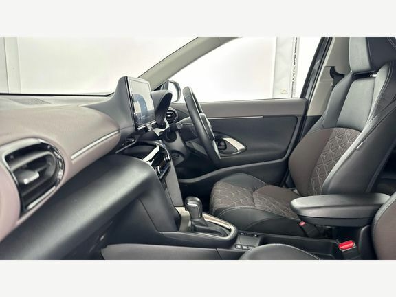 Toyota Yaris Cross Excel Fwd Grey #5