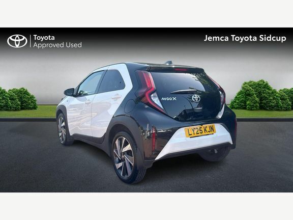 Toyota Aygo X Edge LY25KJN White #4
