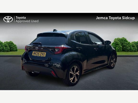Toyota Yaris Design MV25ZVX Black #2