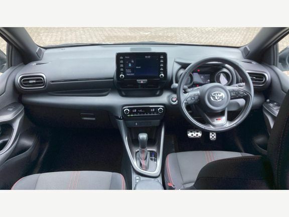 Toyota Yaris Gr Sport White #6