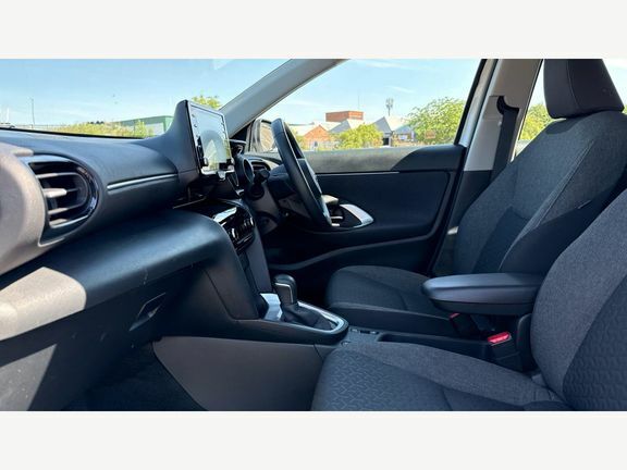 Toyota Yaris Cross 1.5 Vvt-h Icon E-cvt Euro 6 Ss DE24KWX White #5