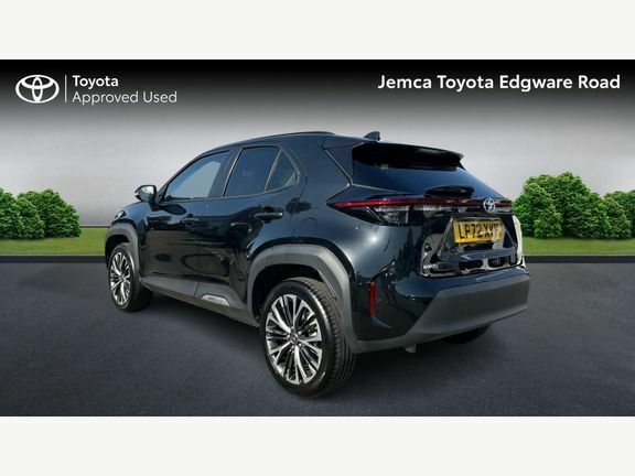 Toyota Yaris Cross Excel Awd Black #4